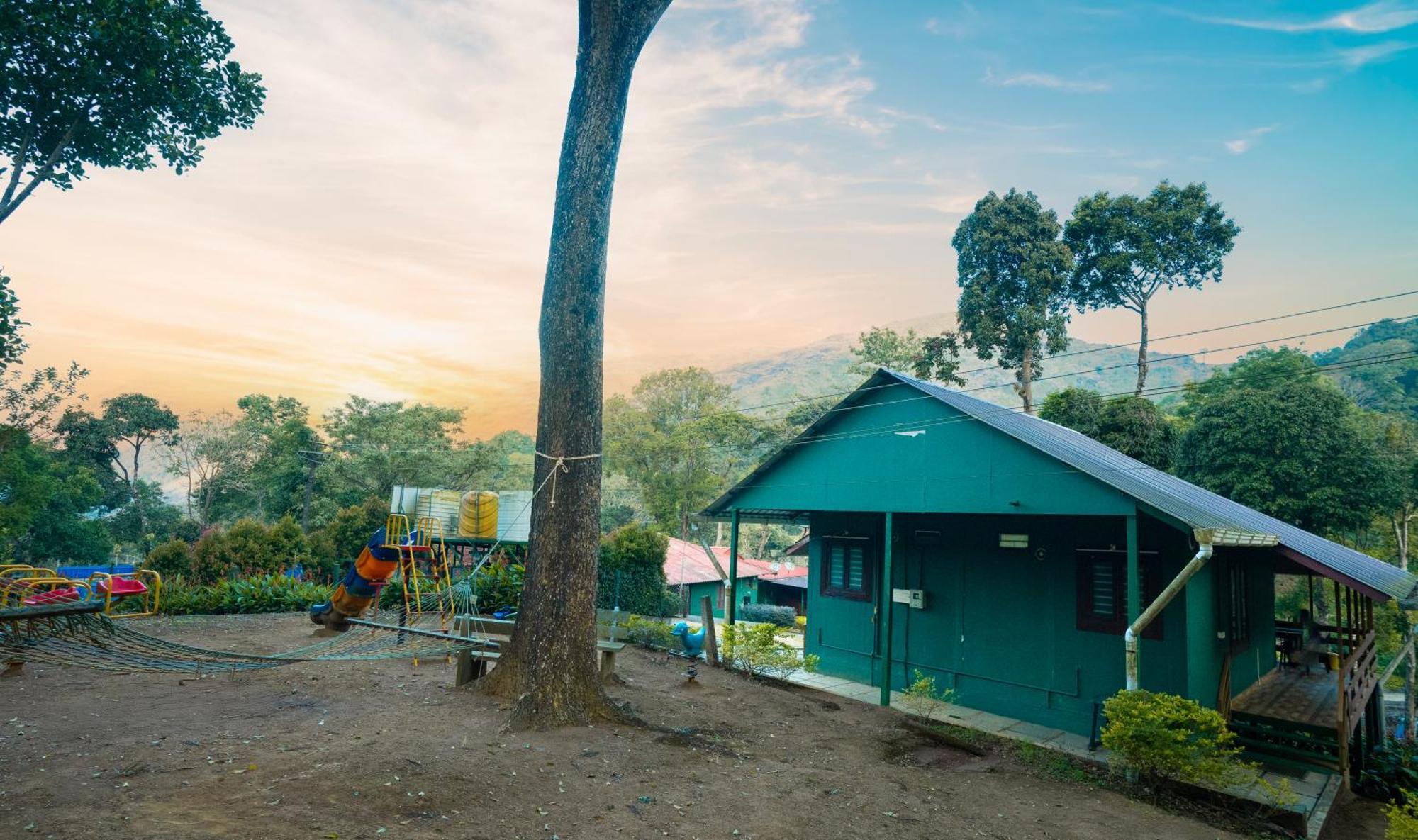Hill Valley Farm House Nelliyampathy Exterior photo