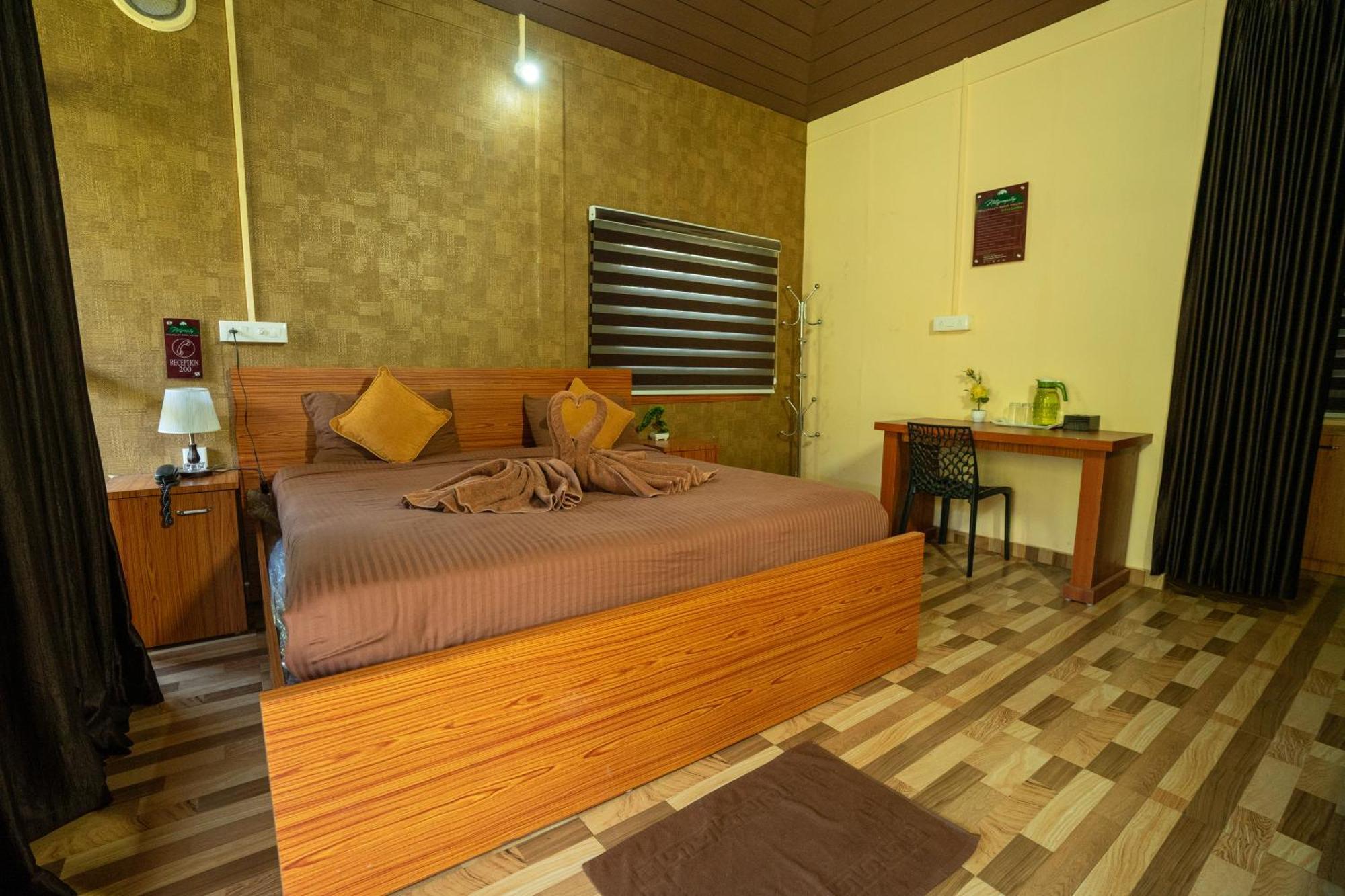 Hill Valley Farm House Nelliyampathy Exterior photo